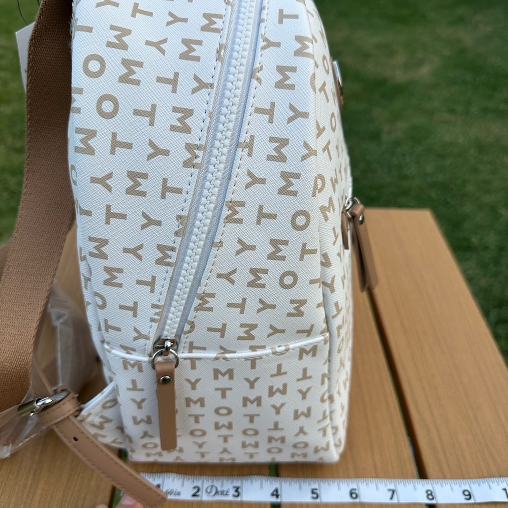 Tommy Hilfiger White and Tan Monogram Backpack NWT - Picture 8 of 9